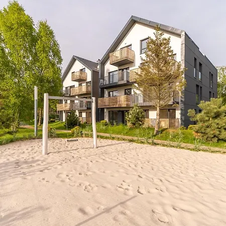 Wood Surfingbird Apartment Dzwirzyno